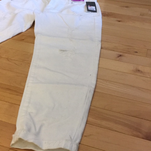 White Denim Boyfriend Crop Jeans - Picture 3 of 6